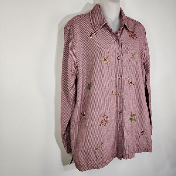 Cabin Creek Women Shirt Top Medium Red White Button Up Cotton Floral Embroidered - Picture 4 of 11